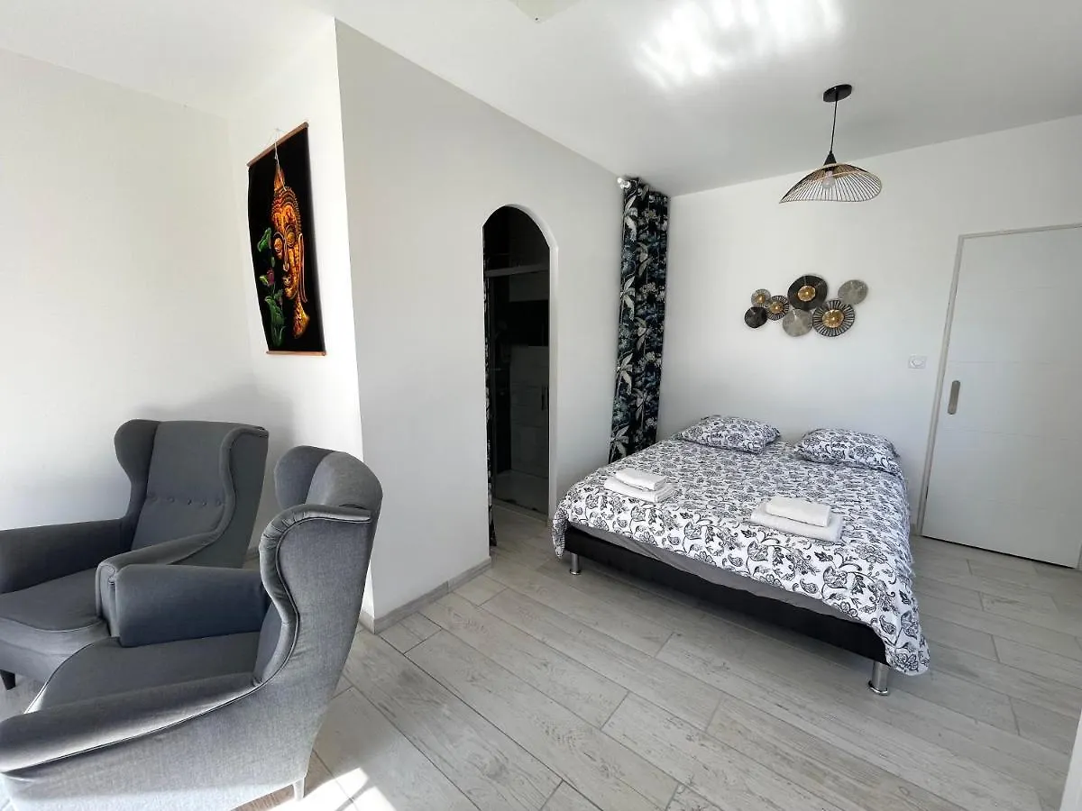 Appartement Siam Mahanakhon Appart & Spa Rieux-de-Pelleport France